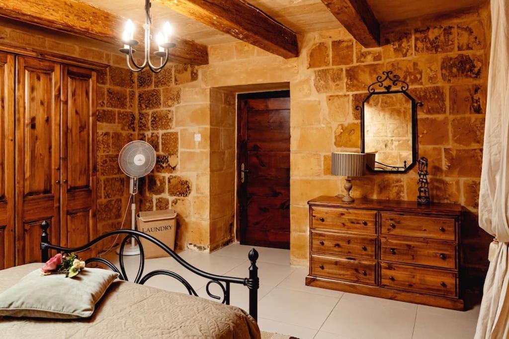 Enchanting 2bdr Townhouse In Centre! Appartement Valletta